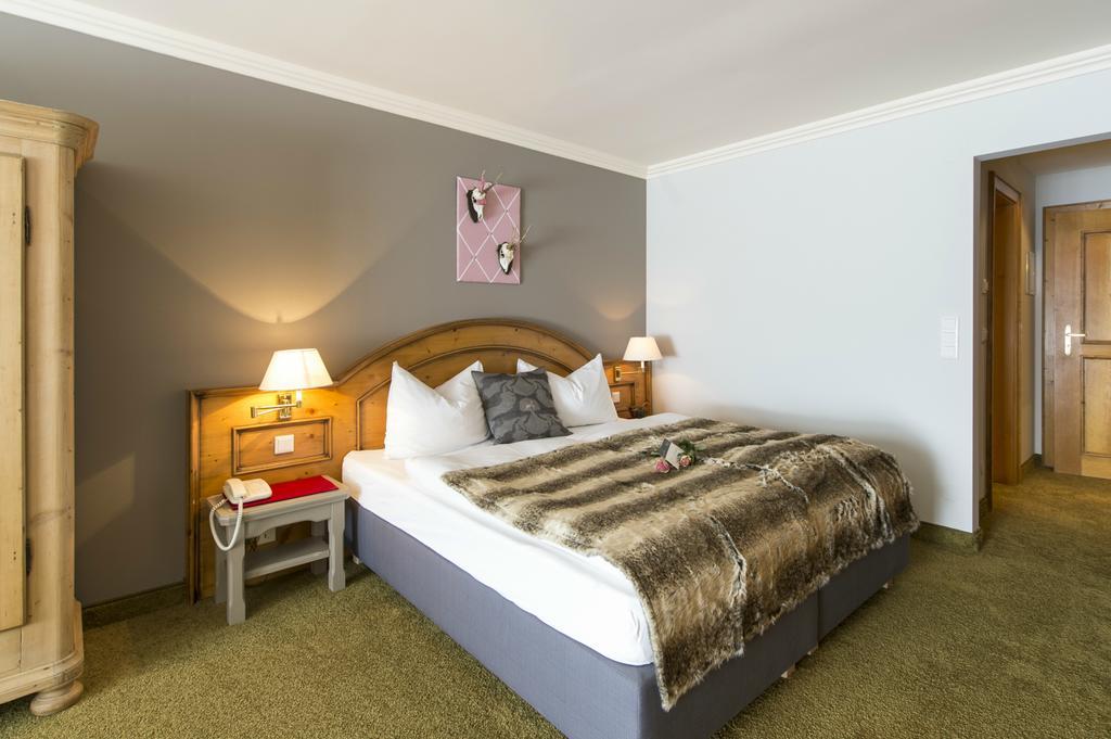 Zürs Alpenhotel Valluga المظهر الخارجي الصورة